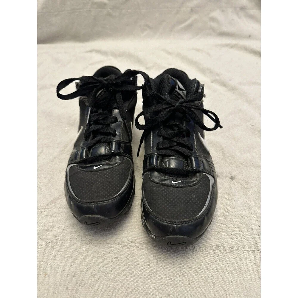 Nike Land Shark Legacy Youth Cleats Size 4.5Y Black. 396263-012